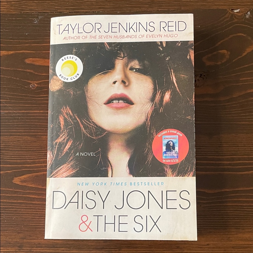 Daisy Jones & The Six Book